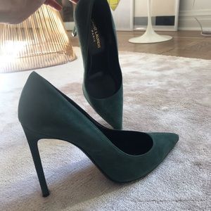 Saint Laurent kid suede pump